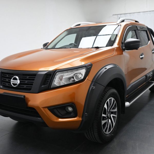 Nissan Navara D23 Pickup 4dr DCab NP300 VL SA 7sp 4WD 2.5DDiT AT (2018) - Image 18