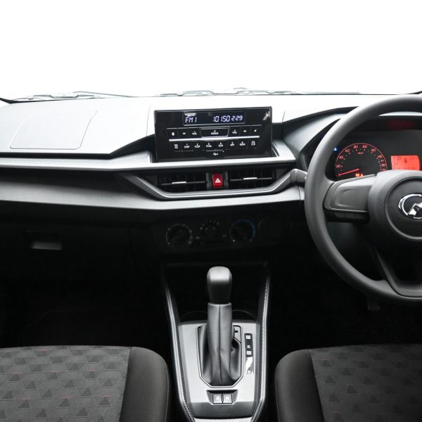 Perodua Axia 1.0 G D74A Auto AT (2024) - Image 9