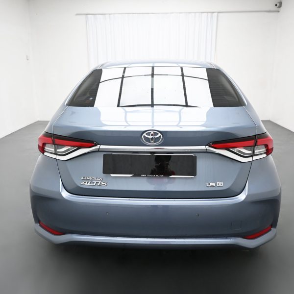 Toyota Corolla Altis E210 Sedan 4dr G CVT 7sp FWD 1.8i AT (2021) - Image 8