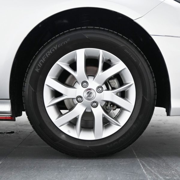 Nissan Almera N17 Sedan 4dr E Auto 4sp FWD 1.5i AT (2016) - Image 5