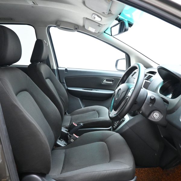 Proton Exora FZ6 Wagon 5dr Turbo 7st CVT FWD 1.6iT (Premium) AT (2016) - Image 8