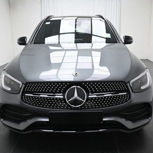 Mercedes-Benz GLC300 2.0 4MATIC AMG AT (2021) - Image 2