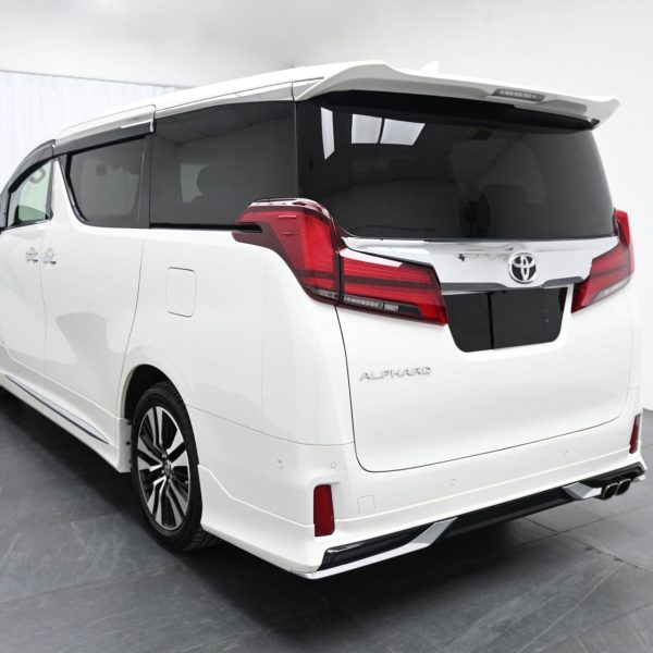 Toyota Alphard 2.5 SC Auto AT (2021) - Image 12