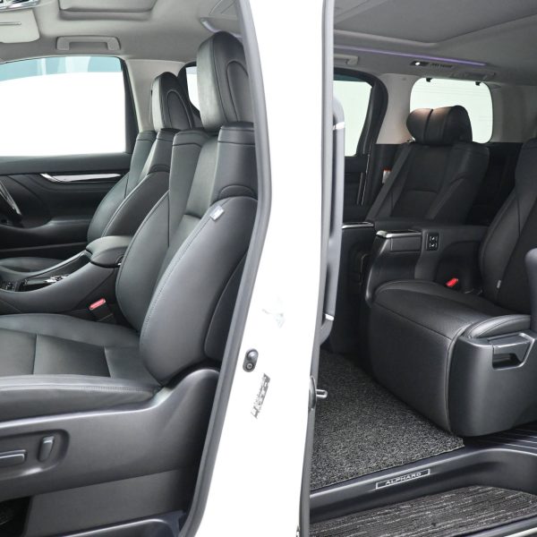 Toyota Alphard 2.5 SC Auto AT (2021) - Image 19