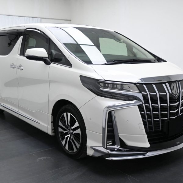 Toyota Alphard 2.5 SC Auto AT (2021) - Image 3