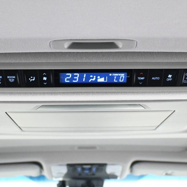 Toyota Alphard 2.5 SC Auto AT (2021) - Image 6