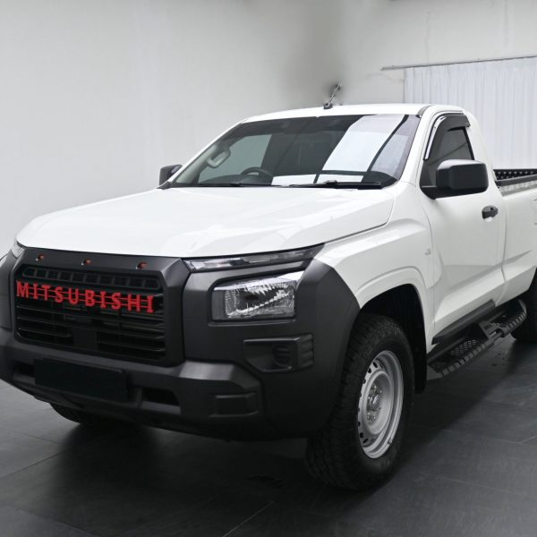 Mitsubishi Triton 2.4 MT Single Cap AT (2024) - Image 16