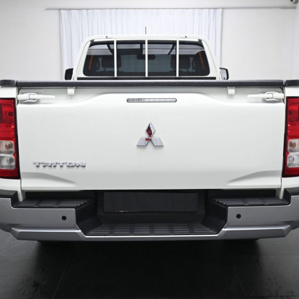Mitsubishi Triton 2.4 MT Single Cap AT (2024) - Image 6