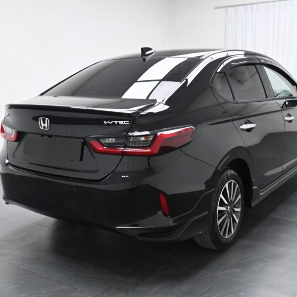 Honda City 1.5 E Sedan Auto AT (2023) - Image 9