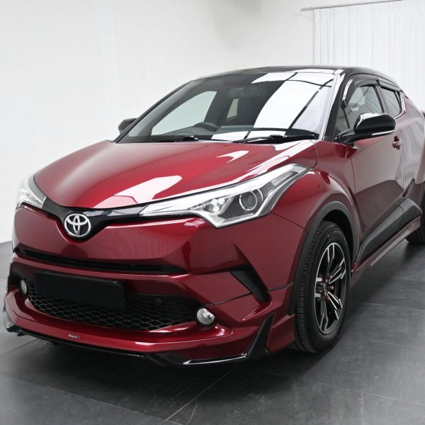 Toyota C-HR Wagon 5dr 1.8 AT (2018) - Image 18