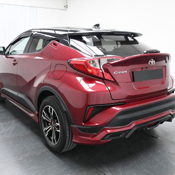 Toyota C-HR Wagon 5dr 1.8 AT (2018) - Image 6