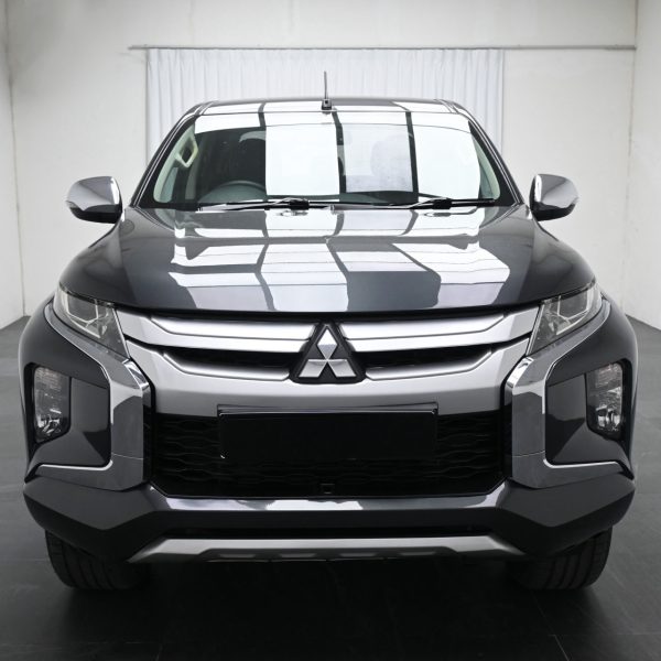 Mitsubishi Triton KL-Facelift Pickup 4dr DCab VGT AT 4WD 2.4DDiT AT (2019) - Image 2