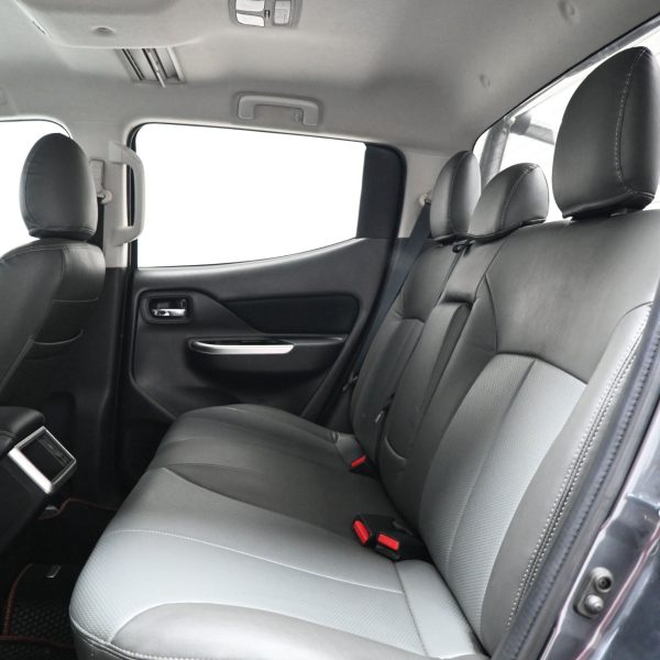 Mitsubishi Triton KL-Facelift Pickup 4dr DCab VGT AT 4WD 2.4DDiT AT (2019) - Image 13