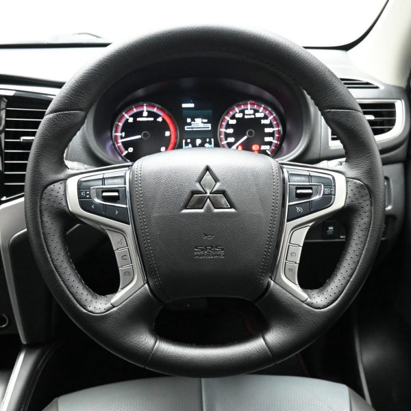 Mitsubishi Triton KL-Facelift Pickup 4dr DCab VGT AT 4WD 2.4DDiT AT (2019) - Image 16