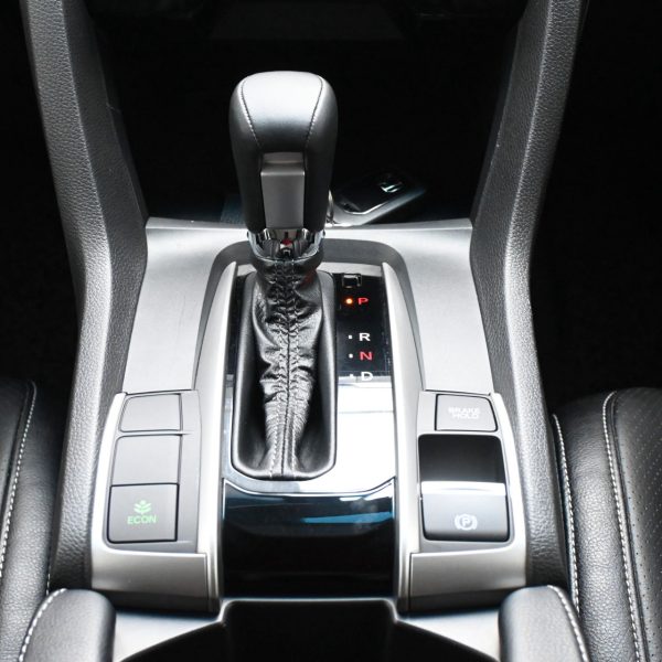 Honda Civic FC Sedan 4dr 1.8S AT (2018) - Image 14