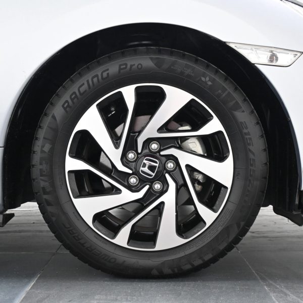 Honda Civic FC Sedan 4dr 1.8S AT (2018) - Image 18
