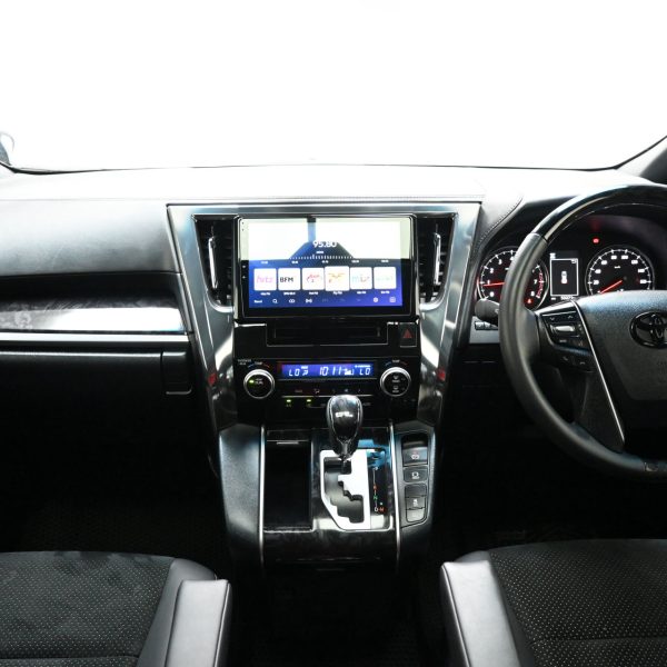 Toyota Alphard 2.5 S A TYPE GOLD AT (2020) - Image 13