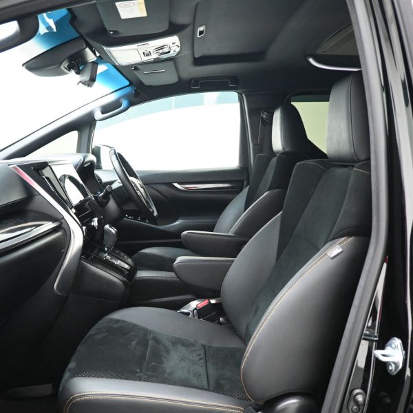 Toyota Alphard 2.5 S A TYPE GOLD AT (2020) - Image 15