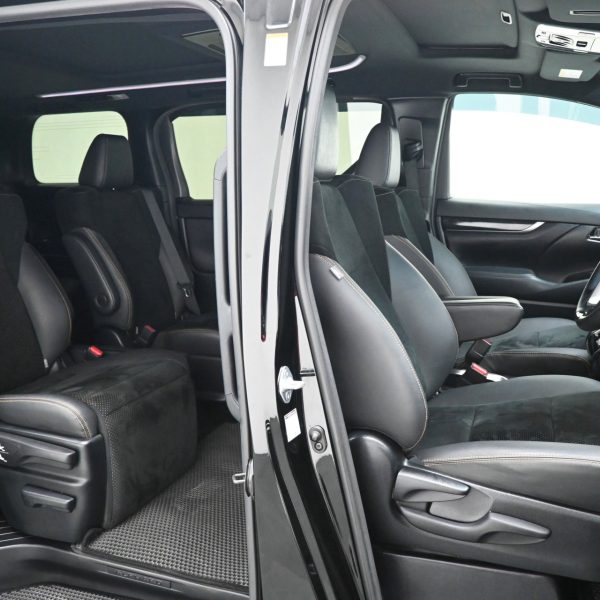 Toyota Alphard 2.5 S A TYPE GOLD AT (2020) - Image 16