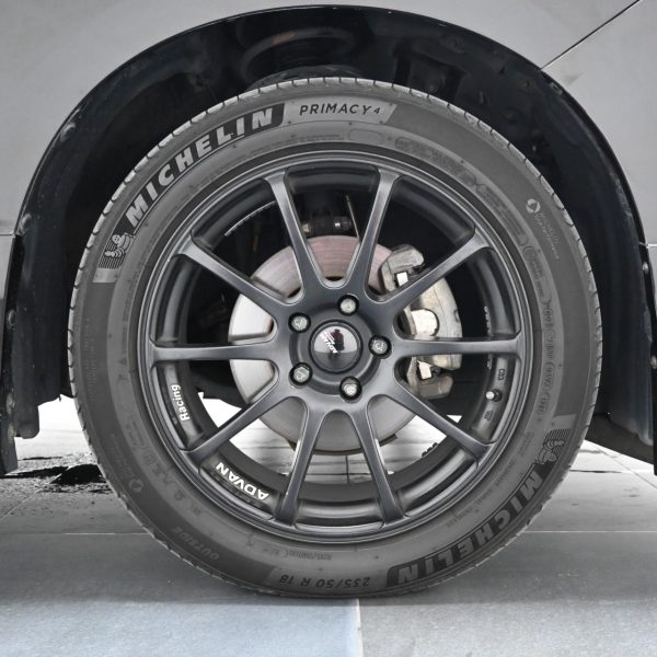 Toyota Alphard 2.5 S A TYPE GOLD AT (2020) - Image 9