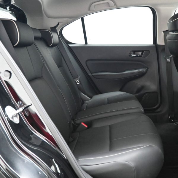 Honda City HACTHBACK 1.5 V-SEN AT (2022) - Image 12