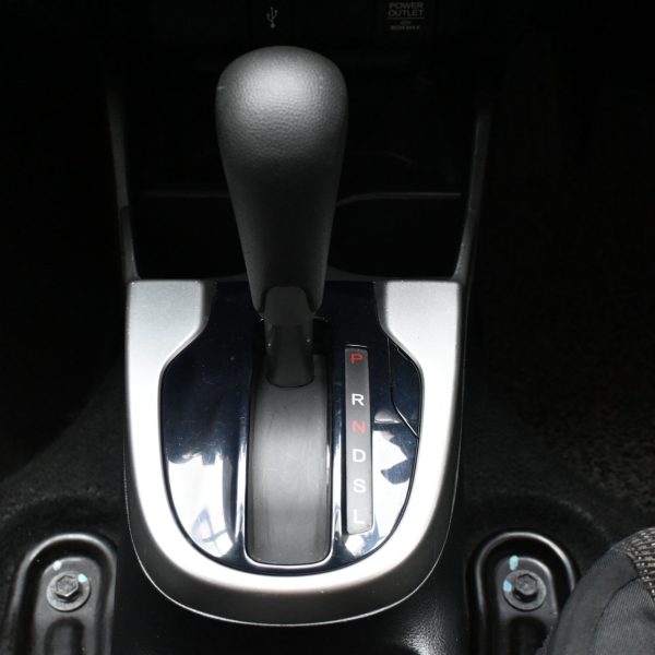 Honda Jazz GK Hatch 5dr E i-VTEC CVT FWD 1.5i AT (2016) - Image 16