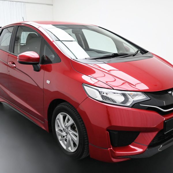 Honda Jazz GK Hatch 5dr E i-VTEC CVT FWD 1.5i AT (2016) - Image 3