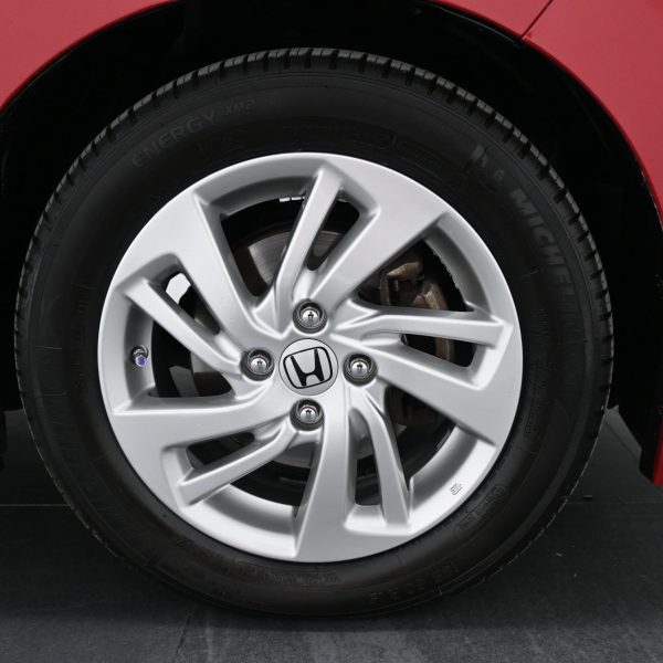 Honda Jazz GK Hatch 5dr E i-VTEC CVT FWD 1.5i AT (2016) - Image 5