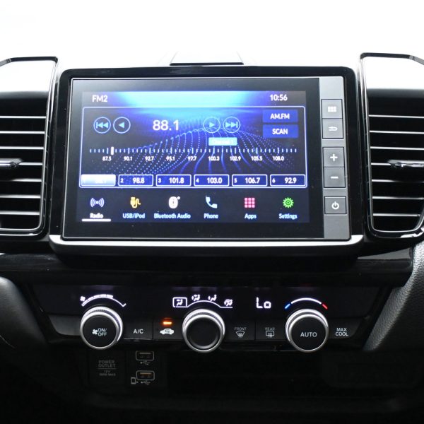Honda City 1.5 V Hatchback Auto AT (2023) - Image 13