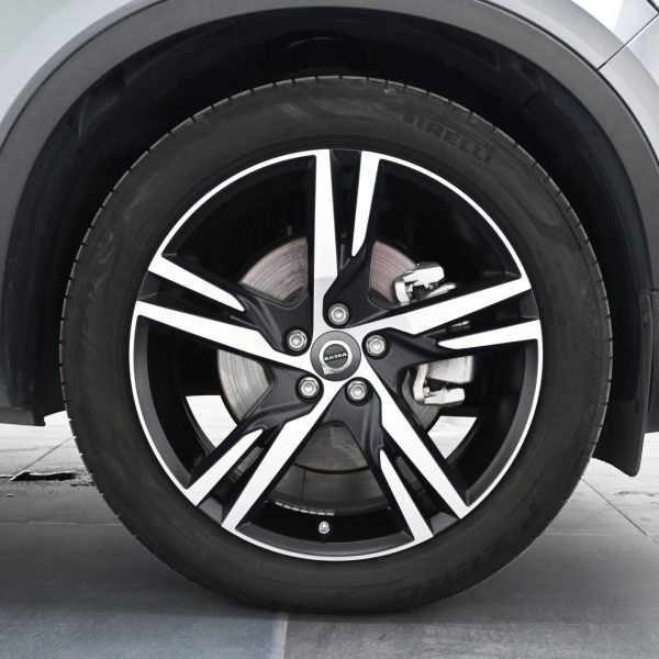 Volvo XC40 2.0 Wagon 5dr T5 AWD R-Design AT (2019) - Image 19