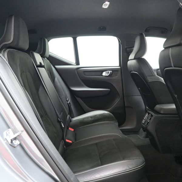 Volvo XC40 2.0 Wagon 5dr T5 AWD R-Design AT (2019) - Image 10