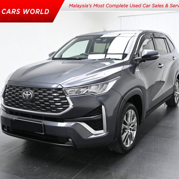Toyota Innova ZENIX 2.0 HEV AT (2023) - Image 1