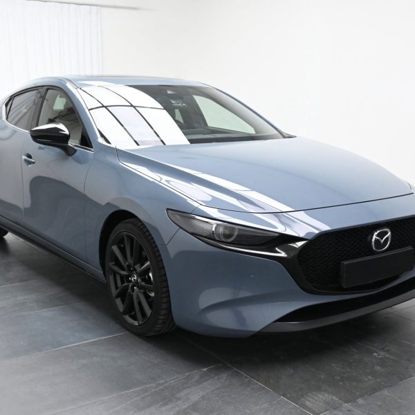 Mazda 3 Hatchback 3 2.0 BP Liftback High Plus SKYACTIV-G Auto AT (2022) - Image 3