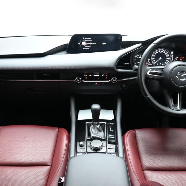 Mazda 3 Hatchback 3 2.0 BP Liftback High Plus SKYACTIV-G Auto AT (2022) - Image 7