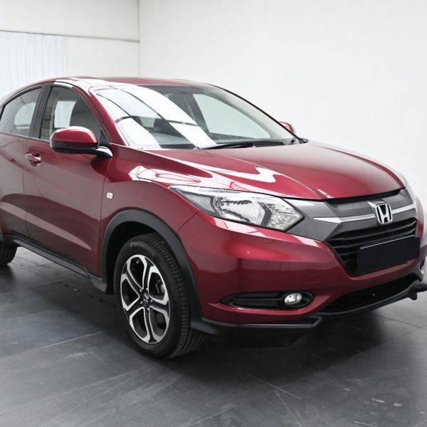 Honda HR-V Hatchback 5dr 1.8 CVT S AT (2018) - Image 3