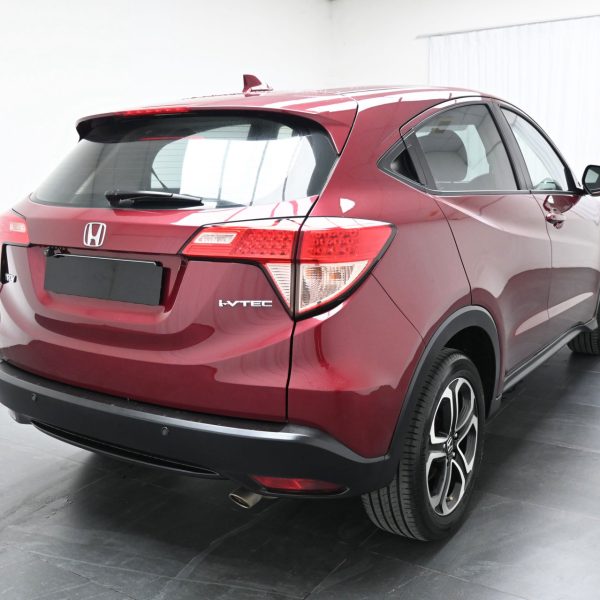 Honda HR-V Hatchback 5dr 1.8 CVT S AT (2018) - Image 6