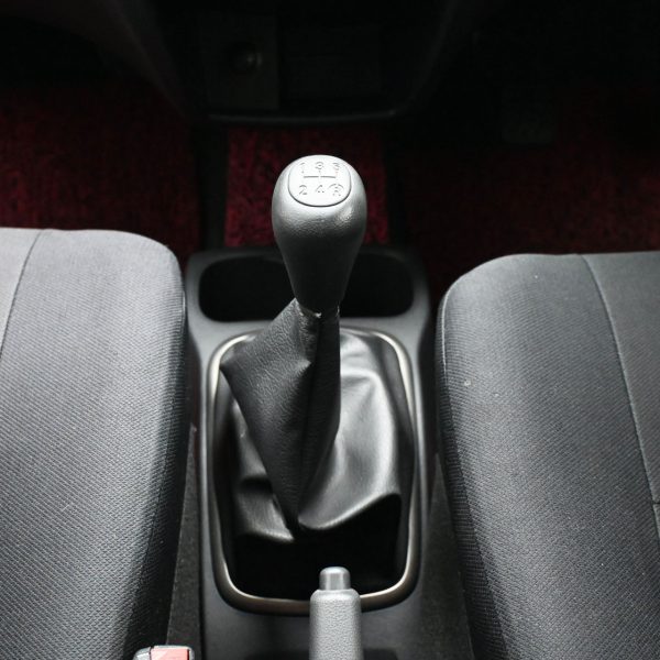 Perodua Axia Hatch 5dr E Man 5sp FWD 1.0i MT (2015) - Image 13