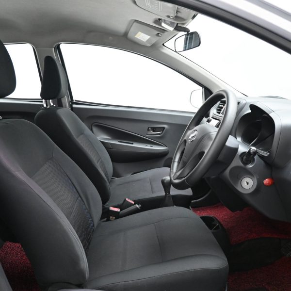Perodua Axia Hatch 5dr E Man 5sp FWD 1.0i MT (2015) - Image 8