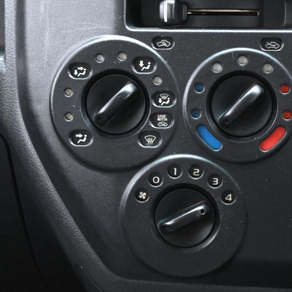 Daihatsu Gran Max Panel Van 1.5 (M) AT (2021) - Image 14