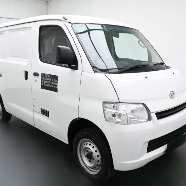 Daihatsu Gran Max Panel Van 1.5 (M) AT (2021) - Image 3