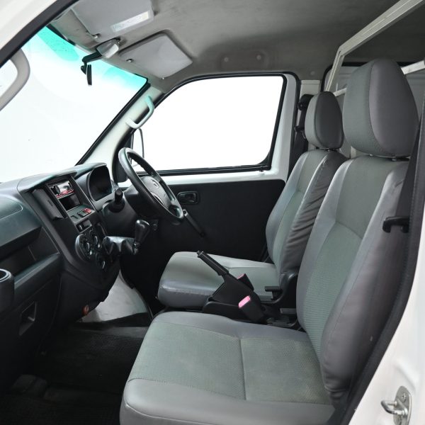Daihatsu Gran Max Panel Van 1.5 (M) AT (2021) - Image 10