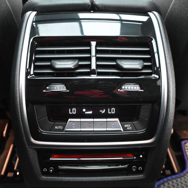 BMW X5 XDrive45e 3.0 M Sport Auto AT (2020) - Image 17