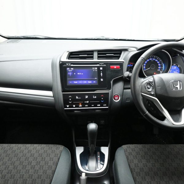Honda Jazz GK Hatch 5dr V i-VTEC CVT FWD 1.5i AT (2016) - Image 7