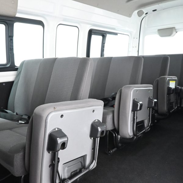 Nissan NV350 Urvan Van 4dr High Roof 14st Man 5sp RWD 2.5DDiT MT (2017) - Image 10