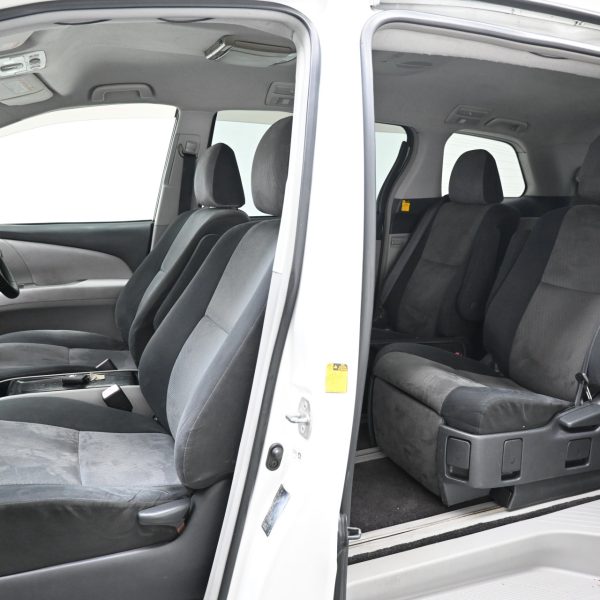 Toyota ESTIMA ACR50 Wagon 5dr 7st Auto 6sp FWD 3.5i [IMP] AT (2007) - Image 11