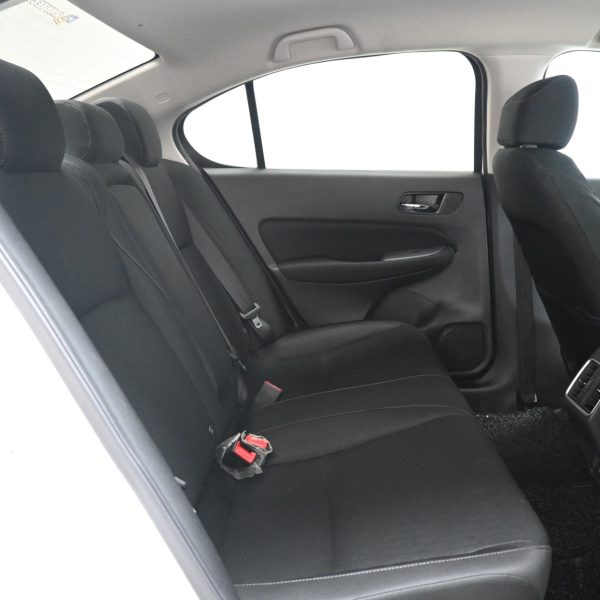 Honda City 1.5 E Sedan Auto AT (2023) - Image 10