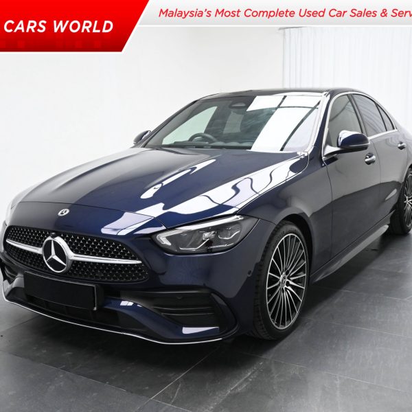 Mercedes-Benz C300 2.0 AMG Line AT (2023) - Image 1
