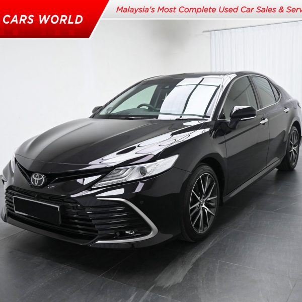 Toyota Camry 2.5 V Auto AT (2022) - Image 1