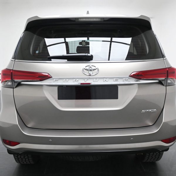 Toyota Fortuner 2.7 SRZ AT (2017) - Image 5