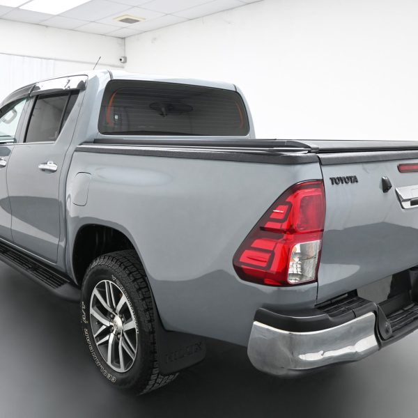 Toyota Hilux 2.8 G 4x4 Double Cab Auto AT (2017) - Image 7